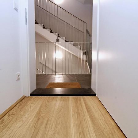 Balcony/Pool/Free Parking Garage Studio 비엔나 외부 사진