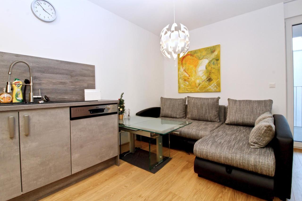 Balcony/Pool/Free Parking Garage Studio 비엔나 외부 사진