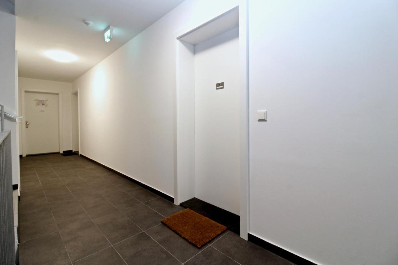 Balcony/Pool/Free Parking Garage Studio 비엔나 외부 사진