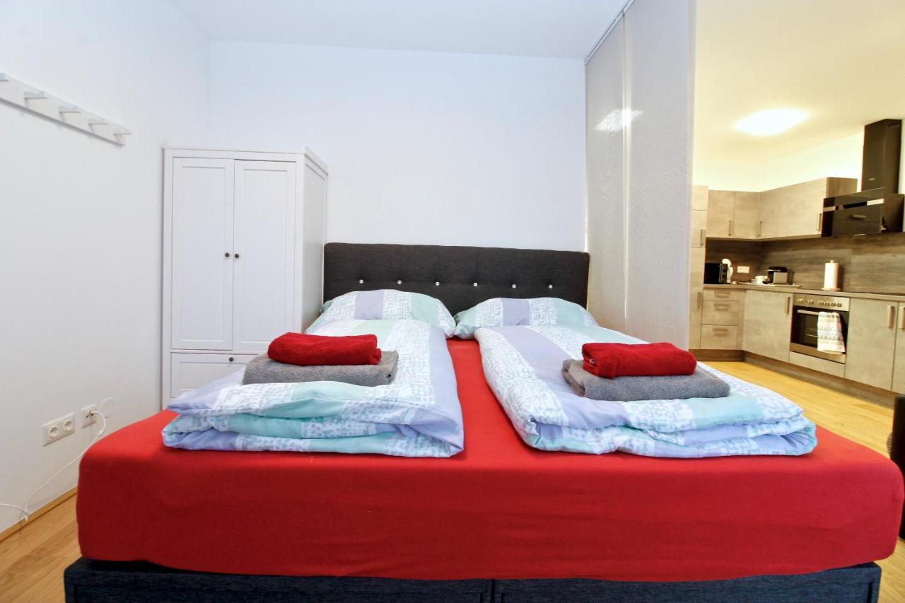 Balcony/Pool/Free Parking Garage Studio 비엔나 외부 사진